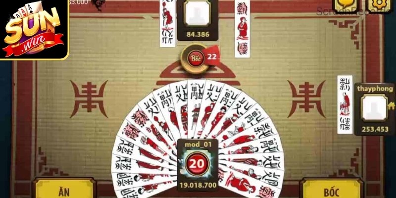 Cách chơi bài tổ tôm quan sát kỹ hành động đối thủ 
